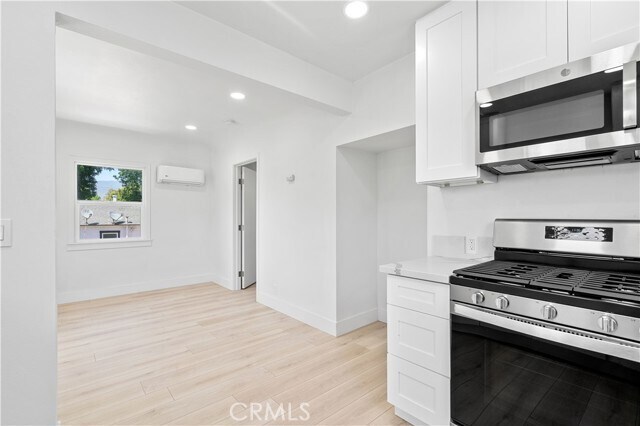 Building Photo - 2240 6th St