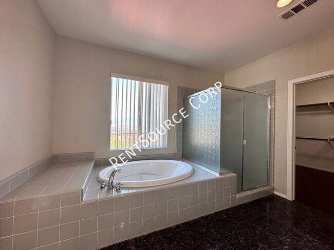 Building Photo - 28479 Falcon Crest Dr