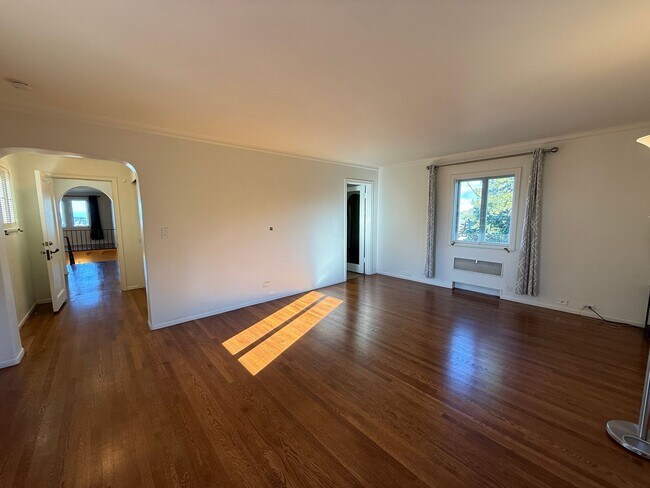 Building Photo - Luxury Upper Piedmont Estate