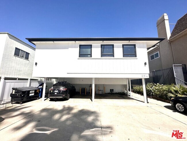 Primary Photo - 854 S Sherbourne Dr