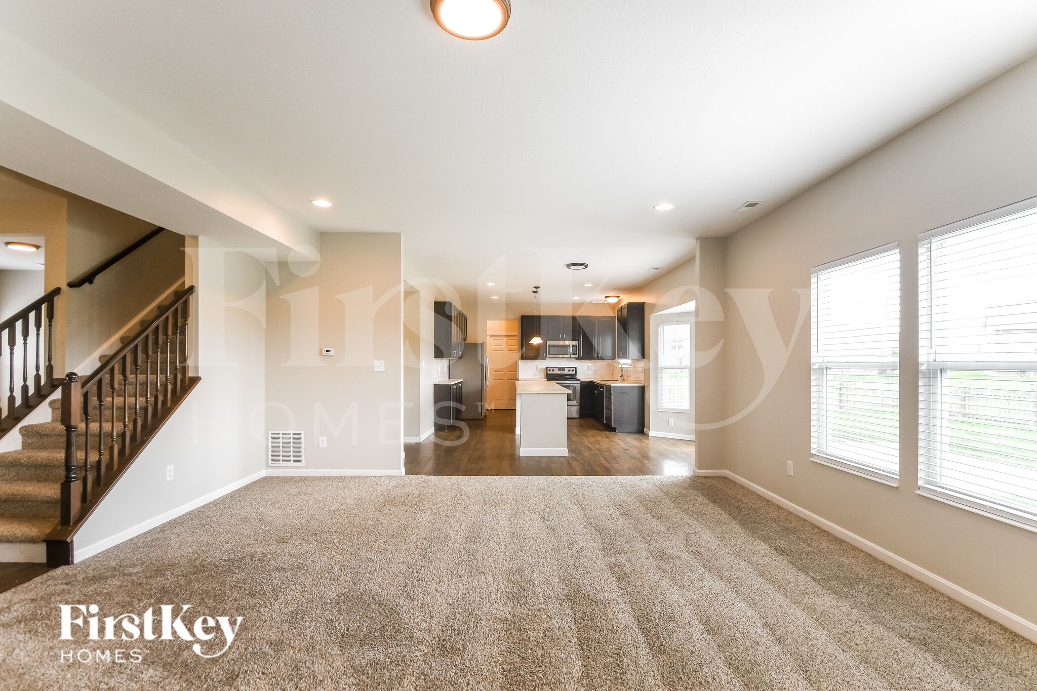 Building Photo - 5593 W Woodhaven Dr