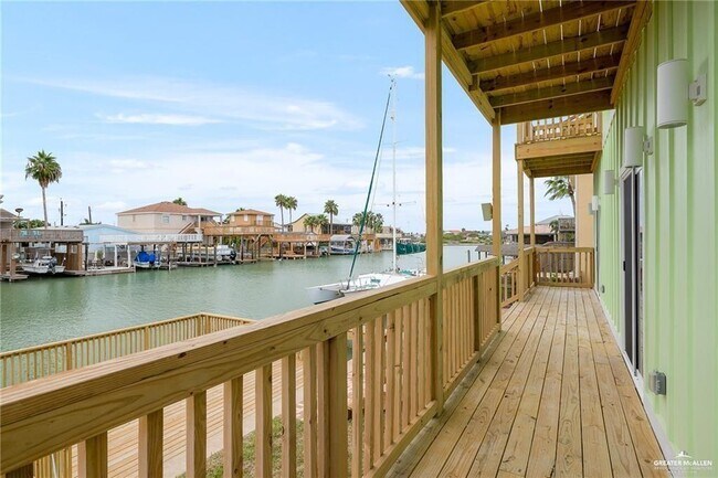 Building Photo - 19 Bass Ave