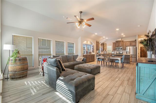 Building Photo - 5116 Prospect St