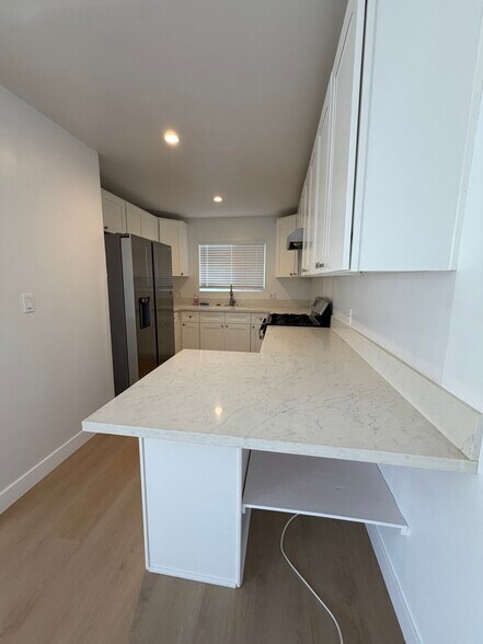 Building Photo - 1222 Felbar Ave