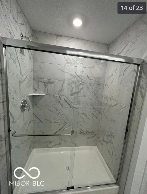 Building Photo - 729 Felix Dr