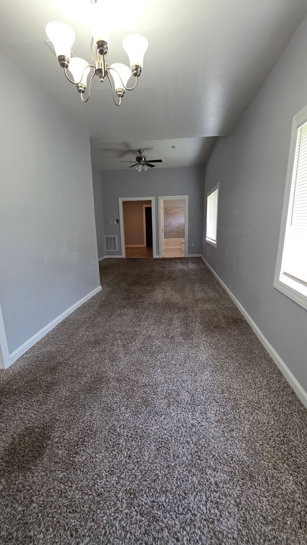 Building Photo - 3 Bedroom in rare to rent area!