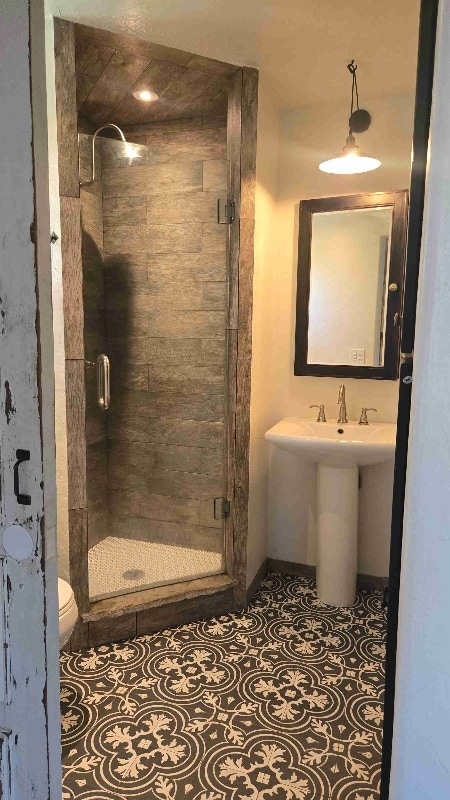 Building Photo - 1440 W Valerio St