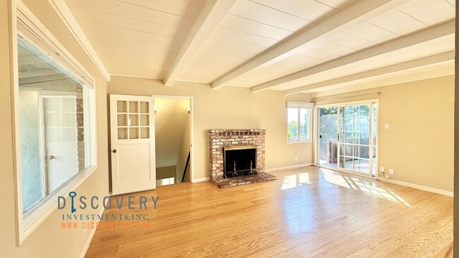 Building Photo - 3+ Bedroom Modern El Cerrito Hills Home