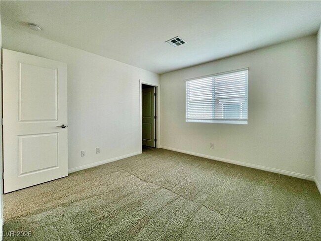 Building Photo - 12185 Scarlet Ember Rd