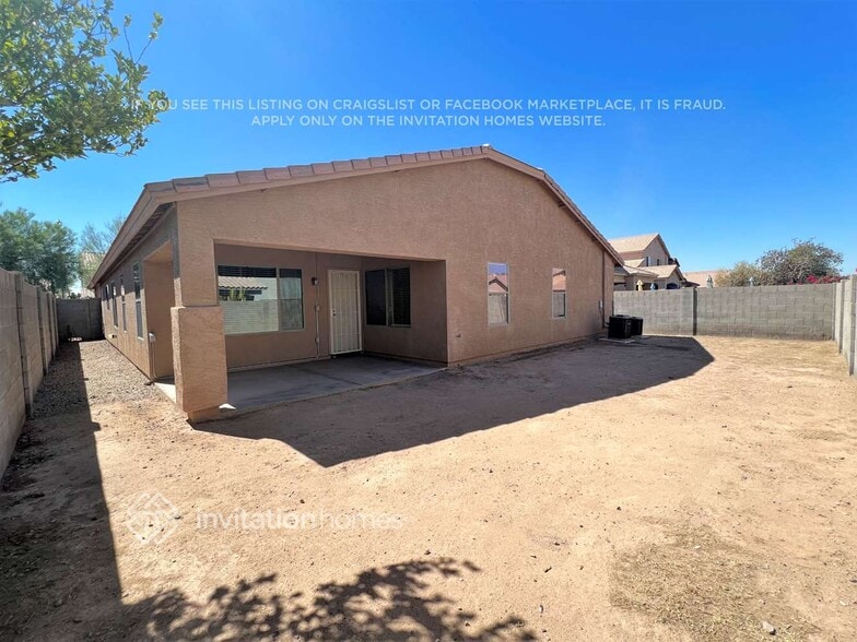 Building Photo - 46092 W Tulip Ln