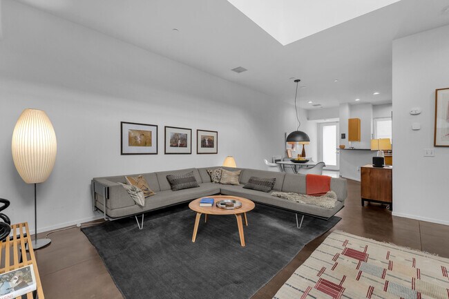 Building Photo - 3574 Penny Ln