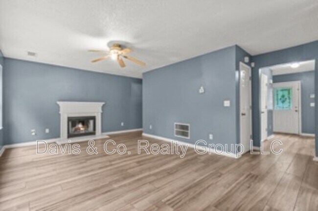 Building Photo - 4753 Klondike Cove