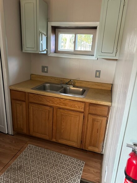 Building Photo - 11 John St