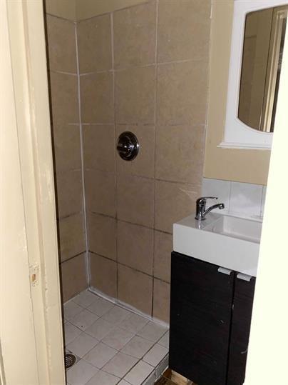 Building Photo - 1000 Chihuahua St