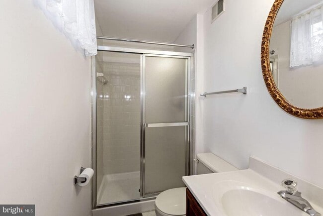 Building Photo - 2131 Silentree Dr