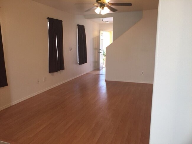 Building Photo - 4-bedroom, 3 bath + Loft!  Mountain's Edge 89178