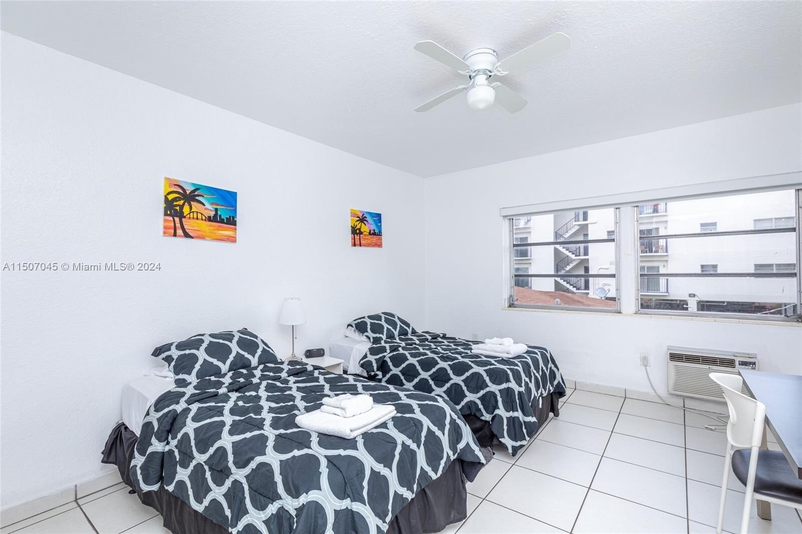 Building Photo - 1982 Marseille Dr