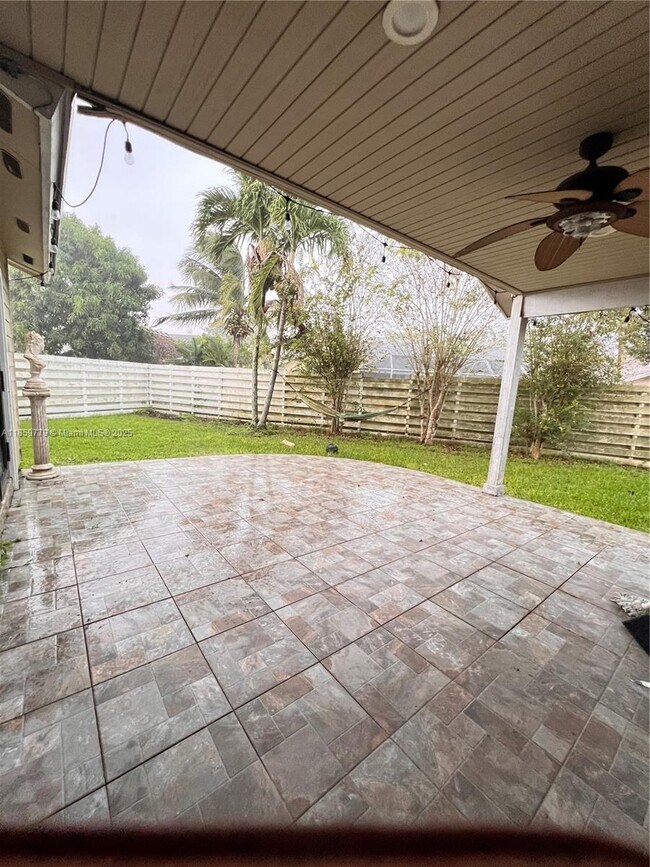 Building Photo - 14574 SW 142nd Ct Cir S