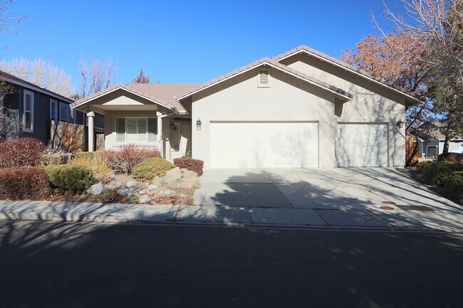 Building Photo - 8701 White Fir St