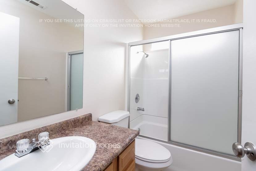 Building Photo - 25134 Hazelwood Cir