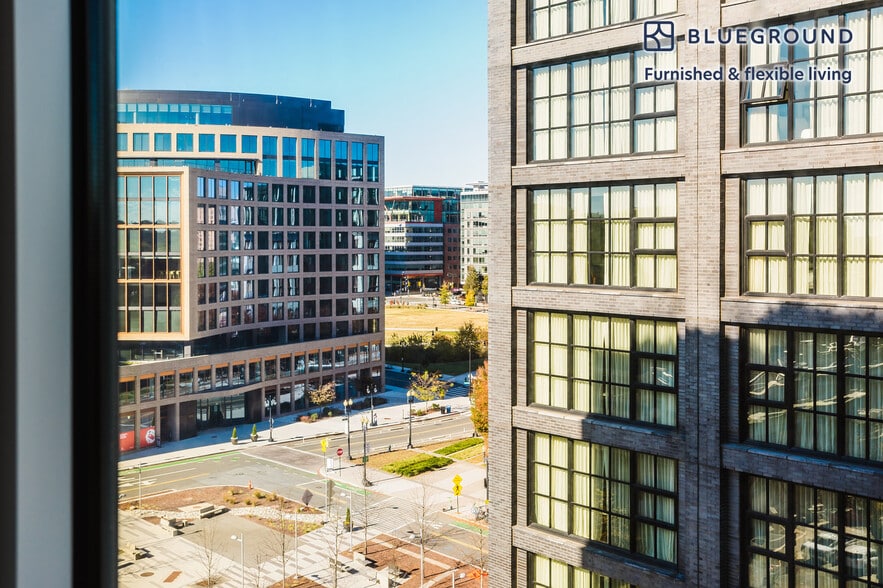 Building Photo - 3 Tingey Sq SE