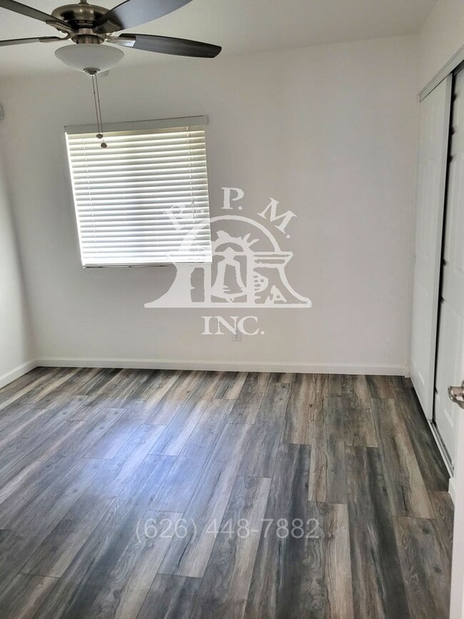 Building Photo - Modern Spacious 4-Bedroom Home with Pool i...