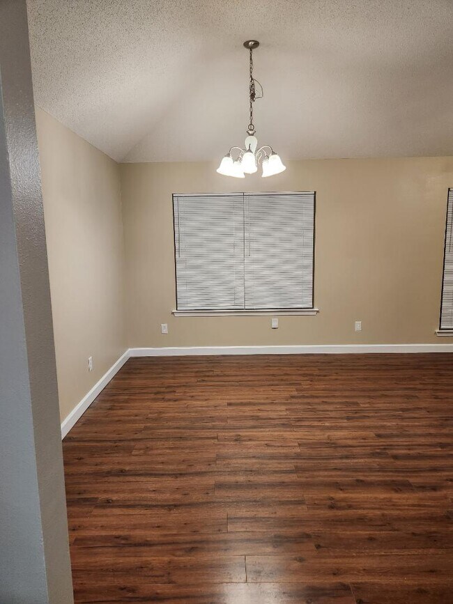 Building Photo - 8906 Winter Ct