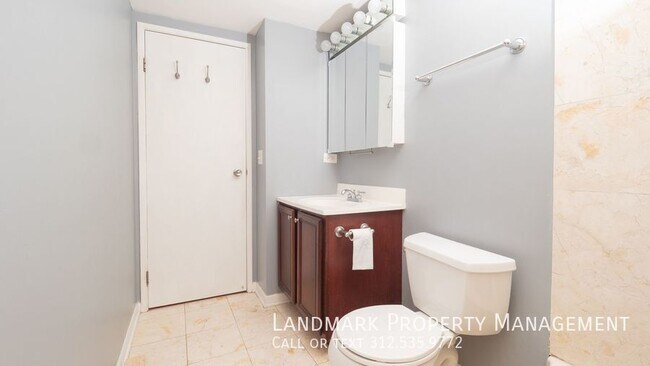 Building Photo - 2250 Abbeywood Dr