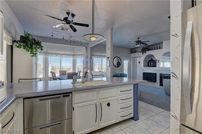 Building Photo - 362 Promontory Dr