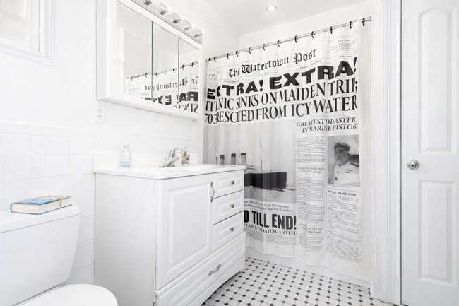 Building Photo - 76 Quint Ave