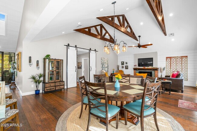 Building Photo - 4402 E Turney Ave