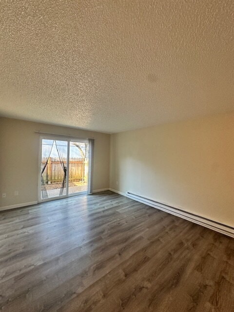 Building Photo - 1 - Bedroom Apartment, Corner Unit, Downstairs, Near Transportation