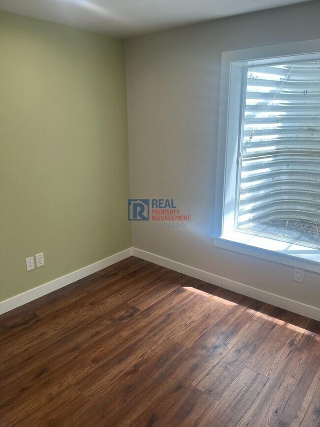 Building Photo - 4103 Frederick Cir