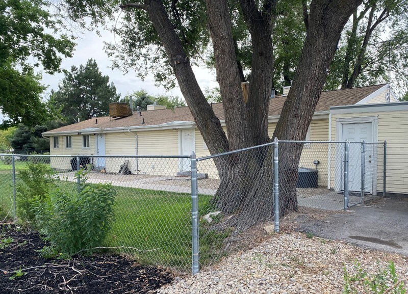 Building Photo - 348 N Redwood Rd