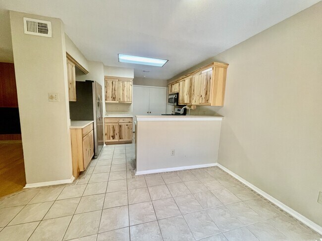 Building Photo - 2711 Grants Lake Blvd