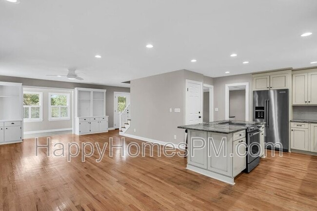 Building Photo - 236 Bayview Drive