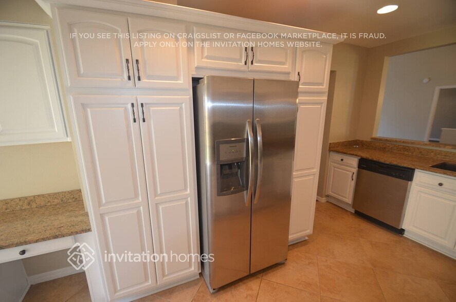 Building Photo - 4806 Foxshire Cir