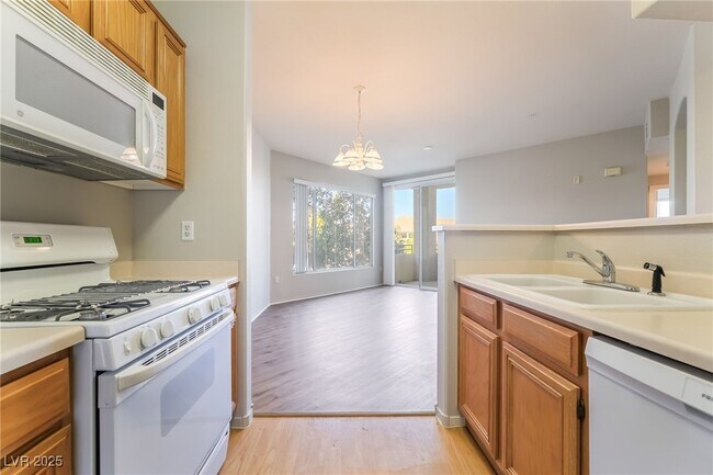 Building Photo - 7123 S Durango Dr