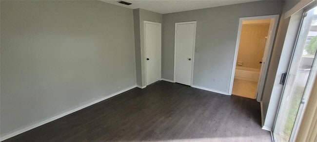 Building Photo - 100 Lerma Ct