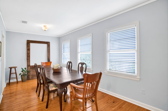 Building Photo - Vintage East Hill Mid-Century Home