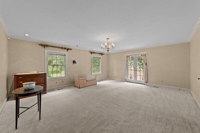 Building Photo - 221 Magnolia Ln