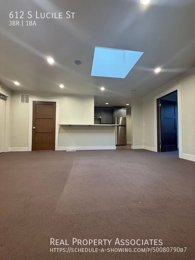 Building Photo - 612 S Lucile St