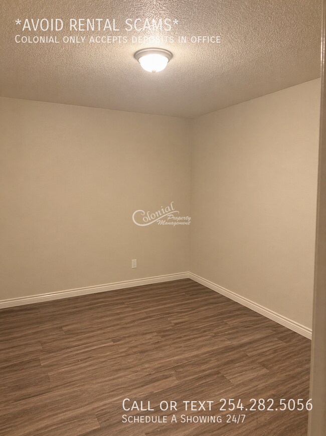 Building Photo - 3204 Stonewall Dr