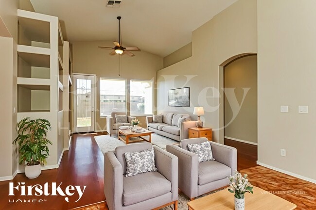 Building Photo - 14135 W Riviera Dr