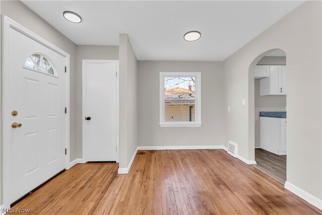 Building Photo - 3802 Park Dr