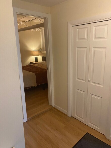 Building Photo - 1127 Commonwealth Ave