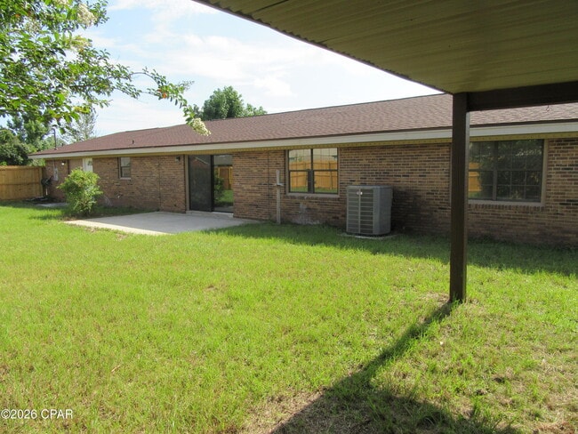 Building Photo - 2708 Amelia Ave