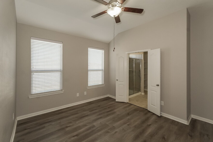 Building Photo - 20762 Rainmead Dr