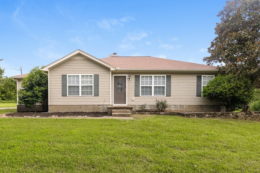 Primary Photo - 1105 Brocton Ct