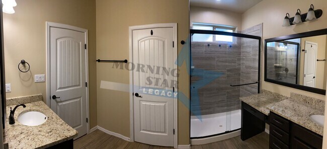 Building Photo - Beautiful 4 bed, 2 bath house move in ready! *military discount offered!